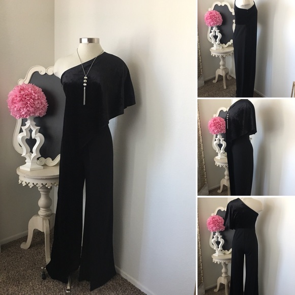 Adrianna Papell Pants - ❤️SOLD IN BOUTIQUE 🌺 Adrianna Papell 
Absolutely Gorgeous Jumpsuit